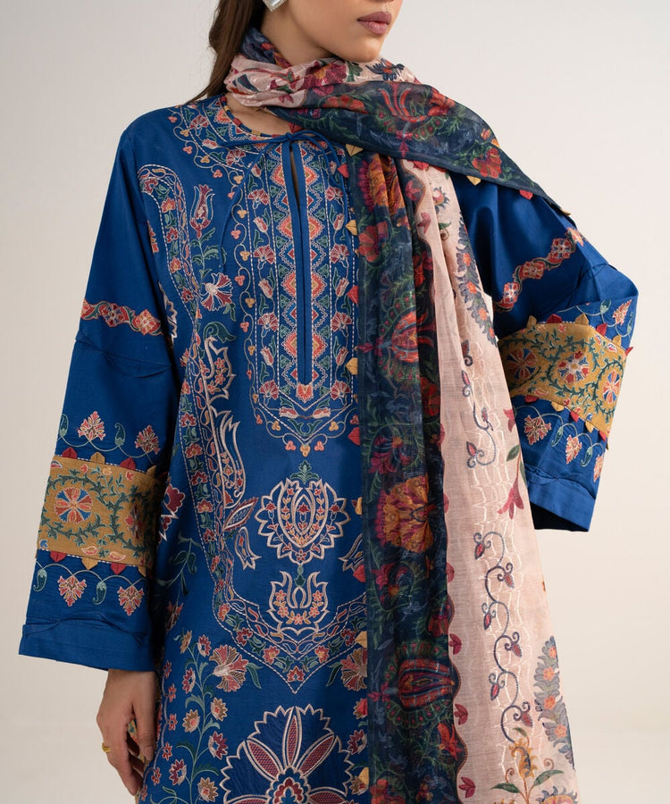 3 Piece - Embroidered Lawn Suit